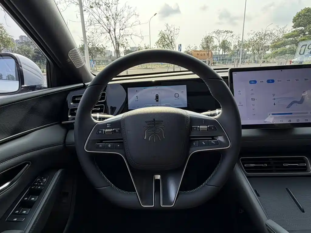 BYD Qin L — фото 3