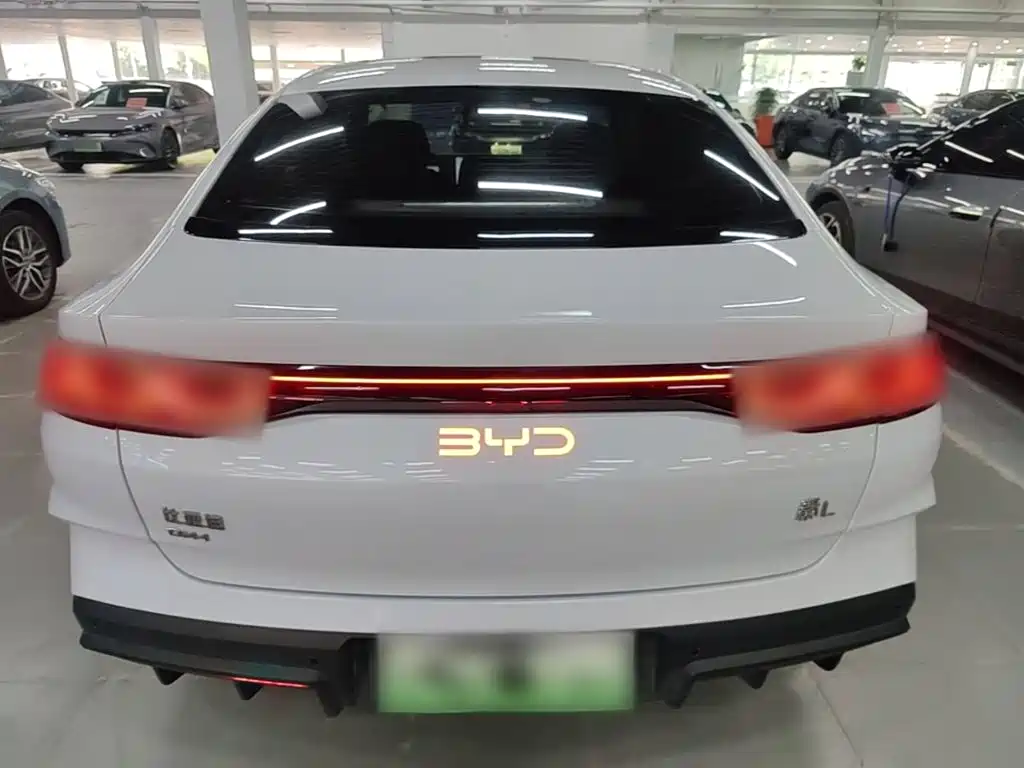 BYD Qin L — фото 4