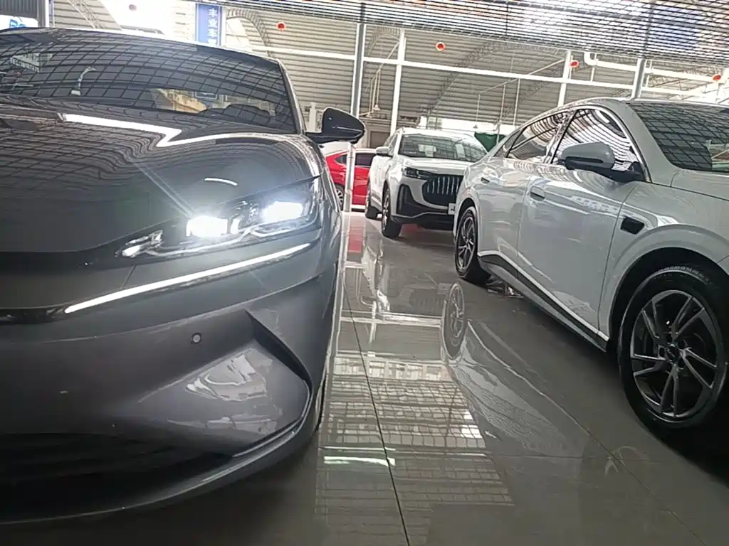 BYD Qin L — фото 18