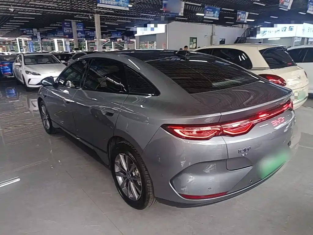 BYD Qin L — фото 23
