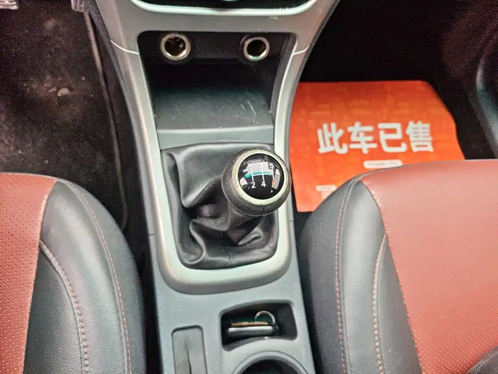 BYD F3 — фото 10