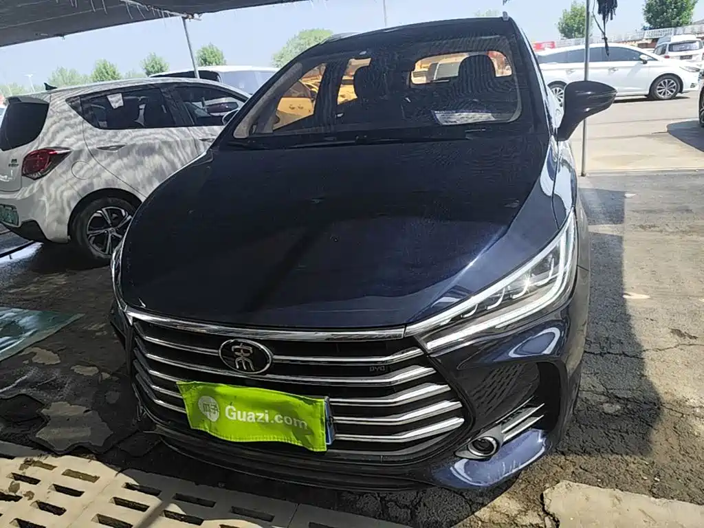 BYD MAX — фото 3