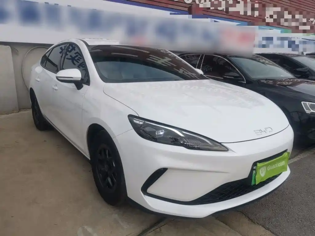 BYD Seal 05 DM-i — фото 4