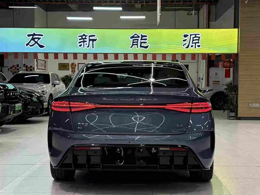 BYD Seal — фото 6