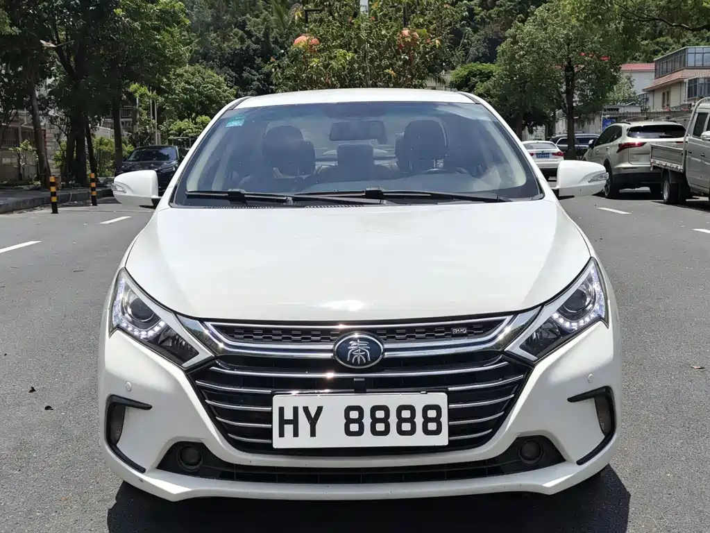 BYD Qin NEV — фото 2