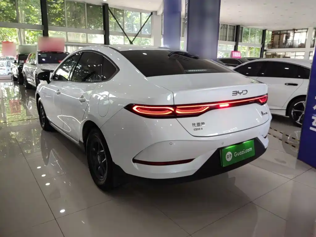 BYD Qin PLUS — фото 5