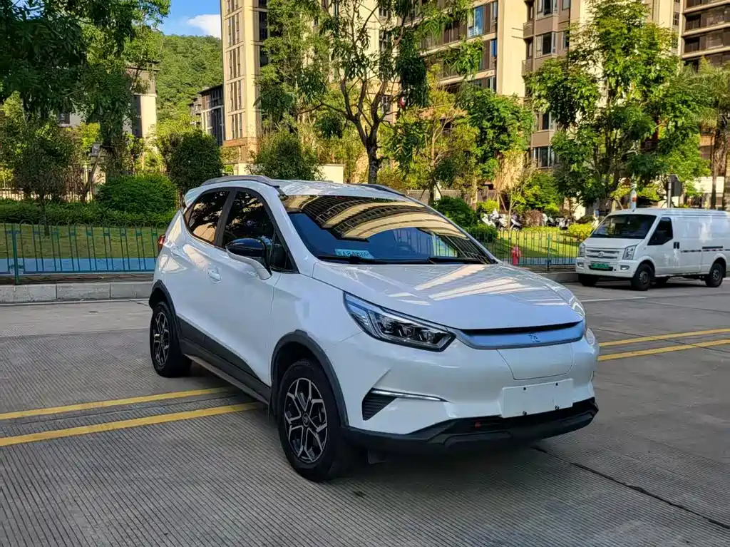 BYD Yuan Pro — фото 3