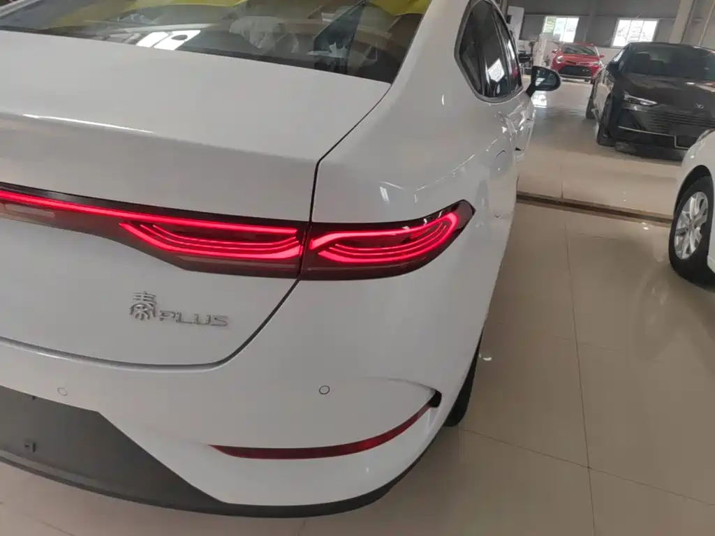 BYD Qin PLUS — фото 8