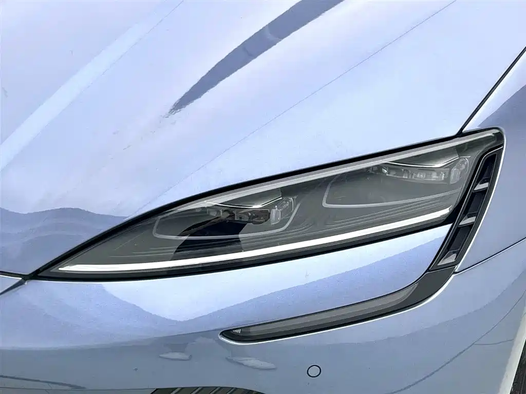 BYD Seal — фото 4