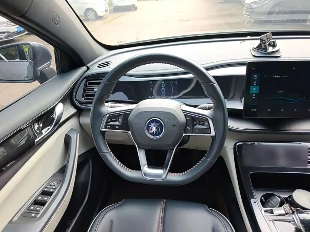 BYD Qin PLUS — фото 11