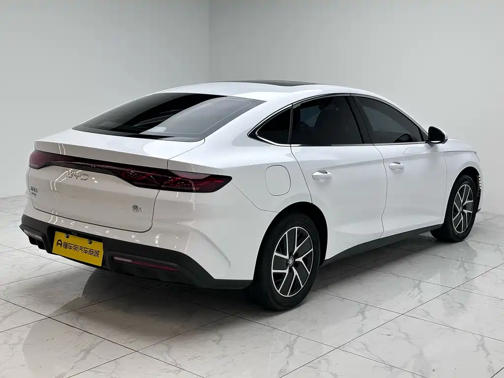 BYD Qin L — фото 15