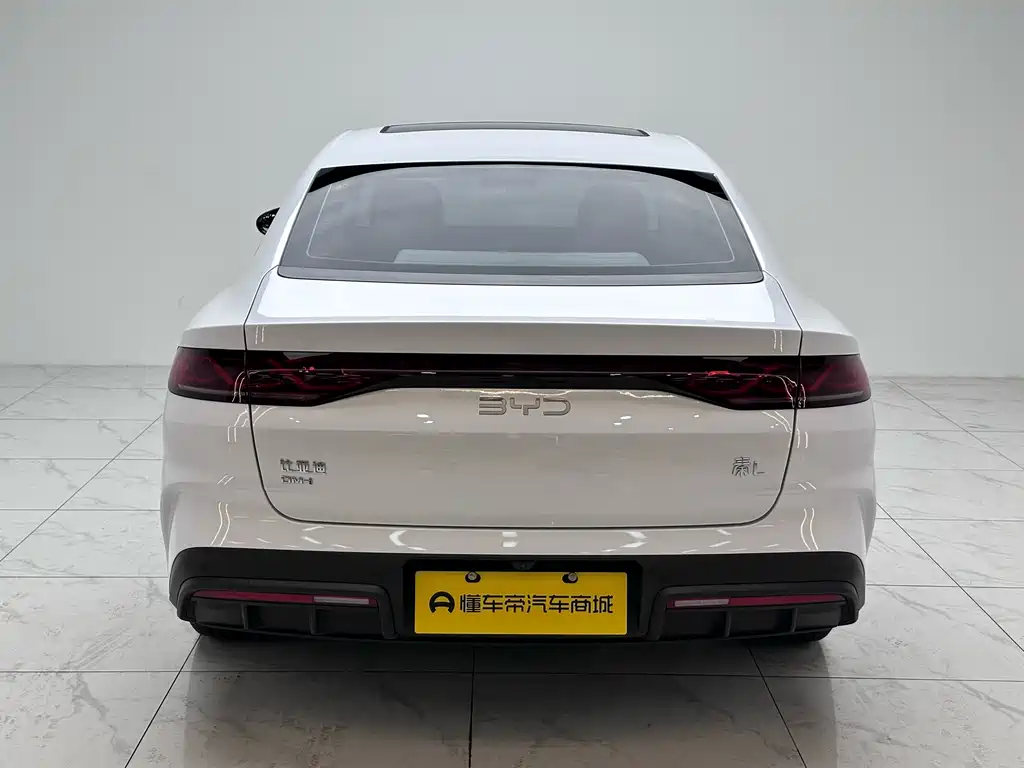 BYD Qin L — фото 16
