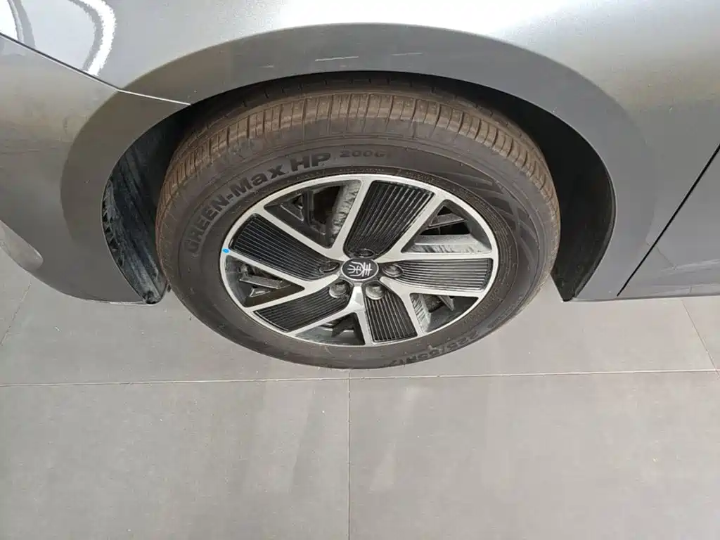 BYD Qin L — фото 23