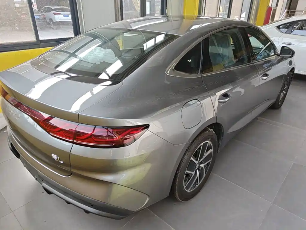 BYD Qin L — фото 7