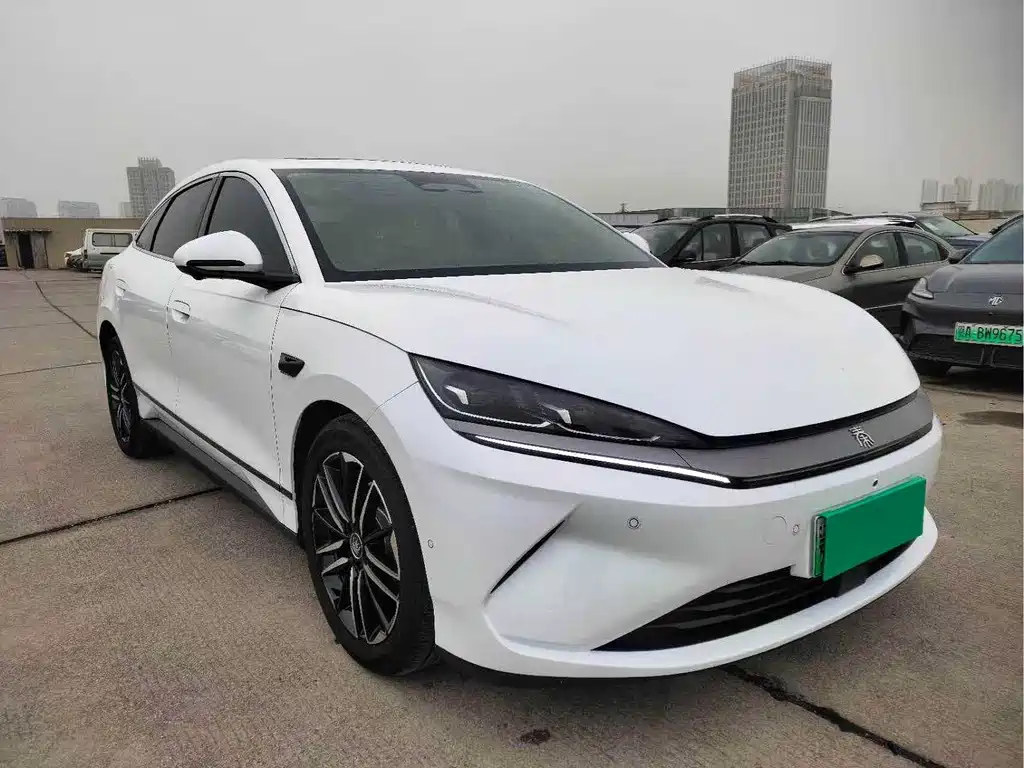 BYD Qin L — фото 4