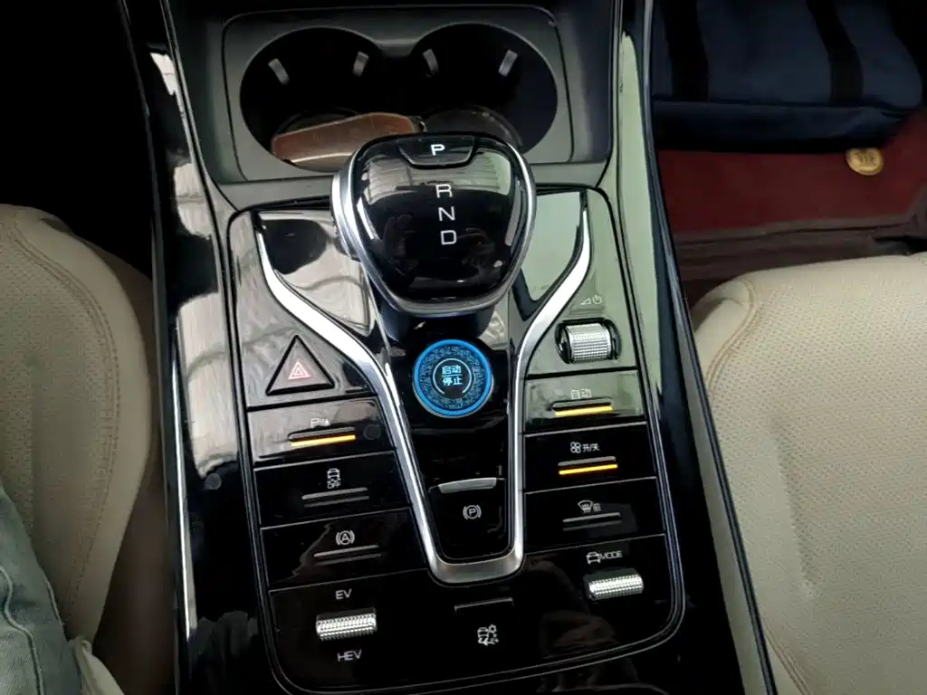 BYD Qin PLUS — фото 14