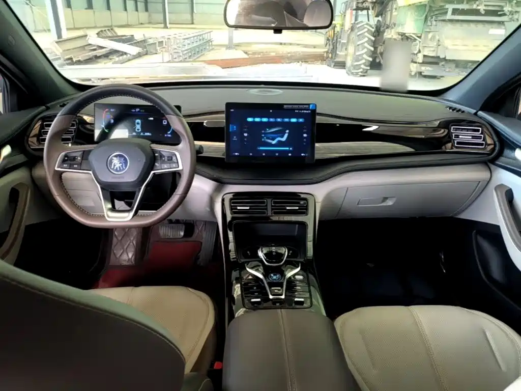 BYD Qin PLUS — фото 10