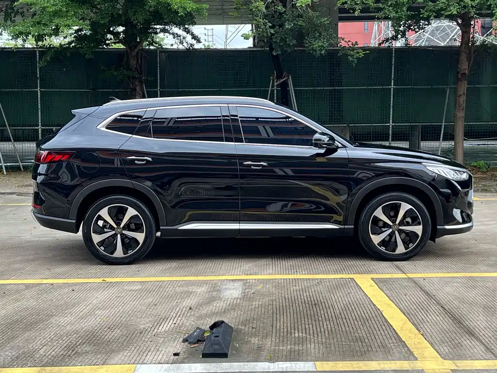 BYD PLUS New Energy — фото 2