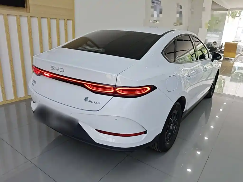 BYD Qin PLUS — фото 7