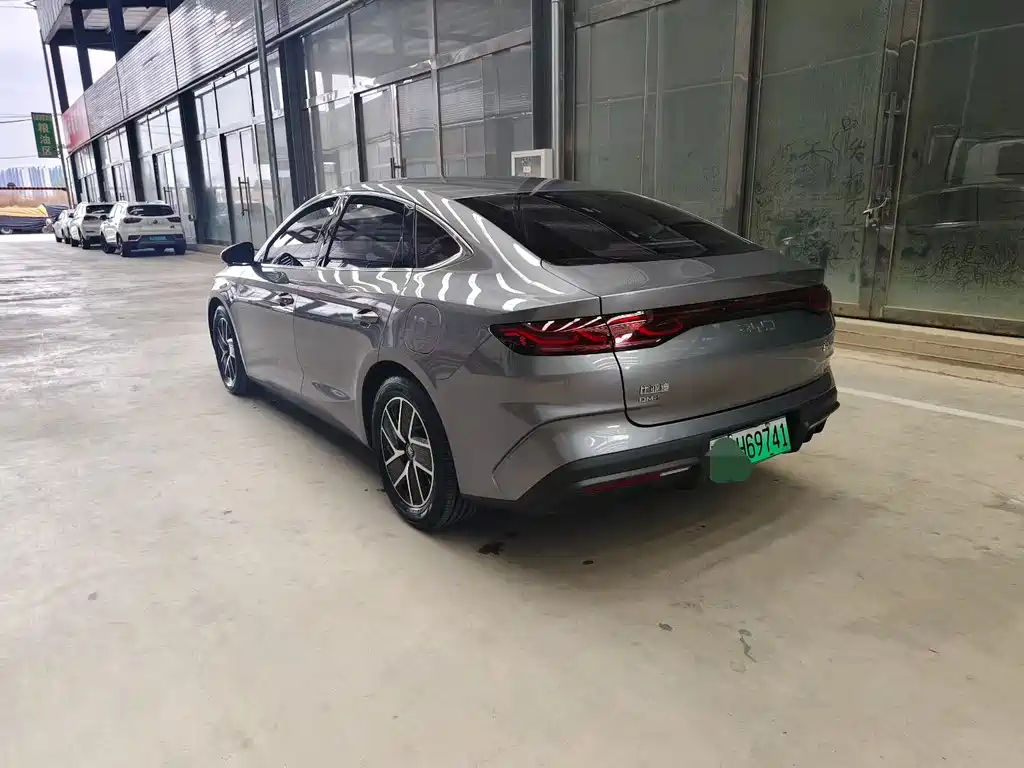 BYD Qin L — фото 4