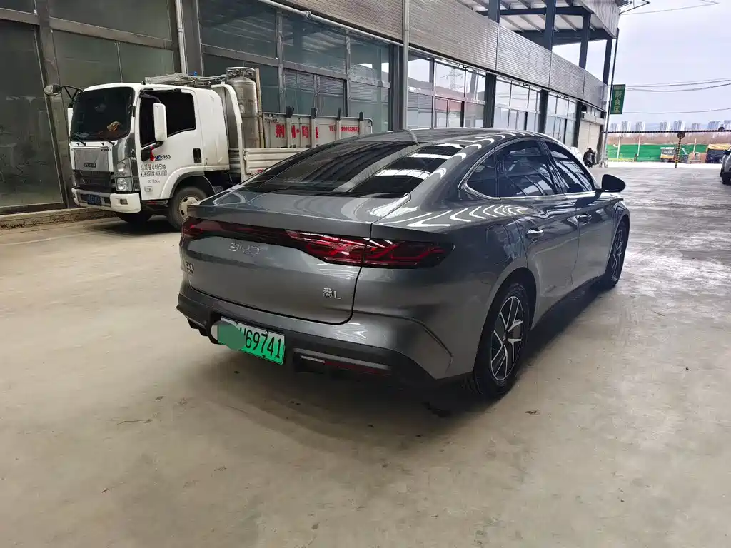 BYD Qin L — фото 6
