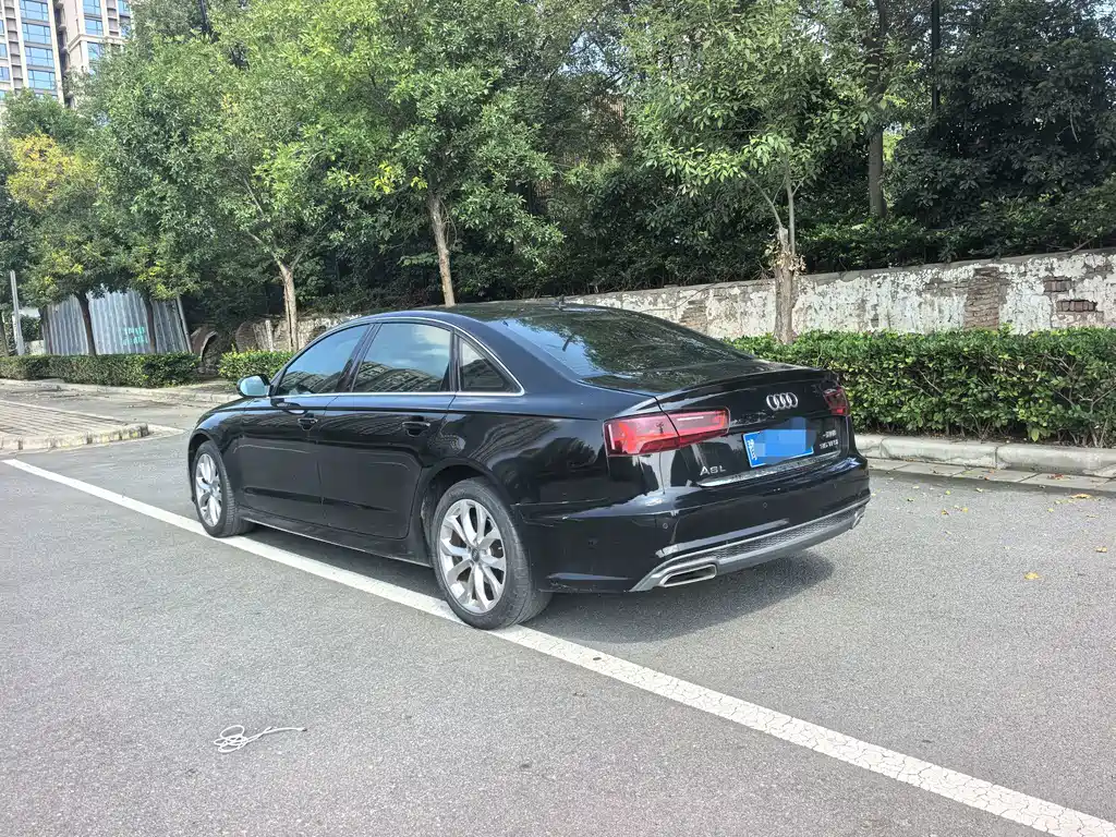 Audi A6L — фото 13
