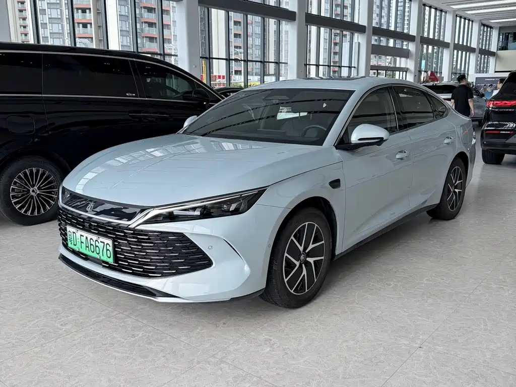 BYD Qin L — фото 2