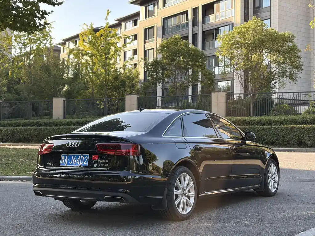 Audi A6L — фото 7
