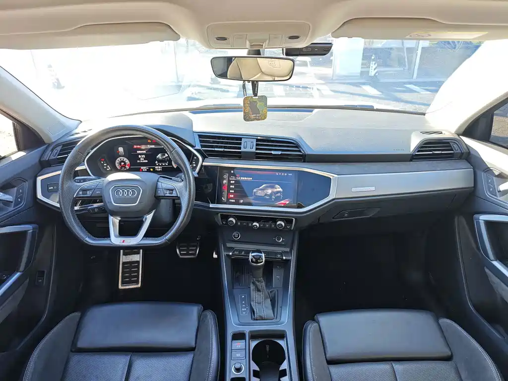 Audi Q3 Sportback — фото 4