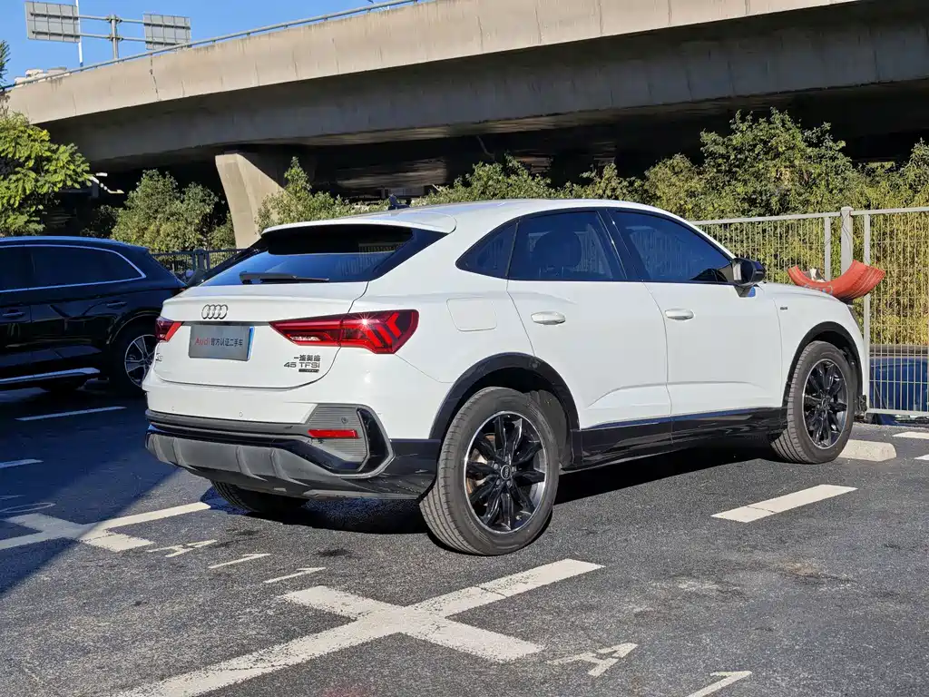 Audi Q3 Sportback — фото 7