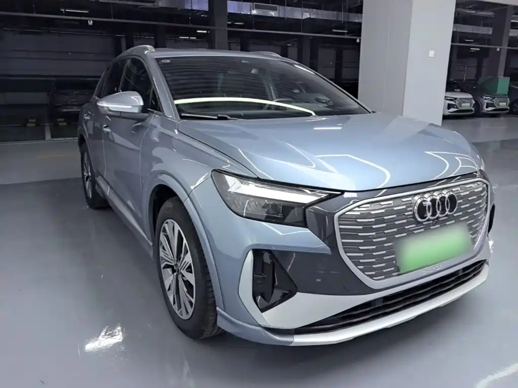 Audi Q4 e-tron — фото 3