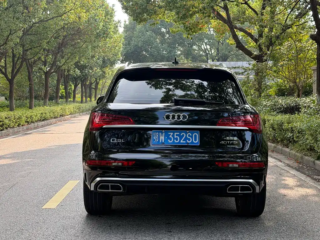 Audi Q5L — фото 4