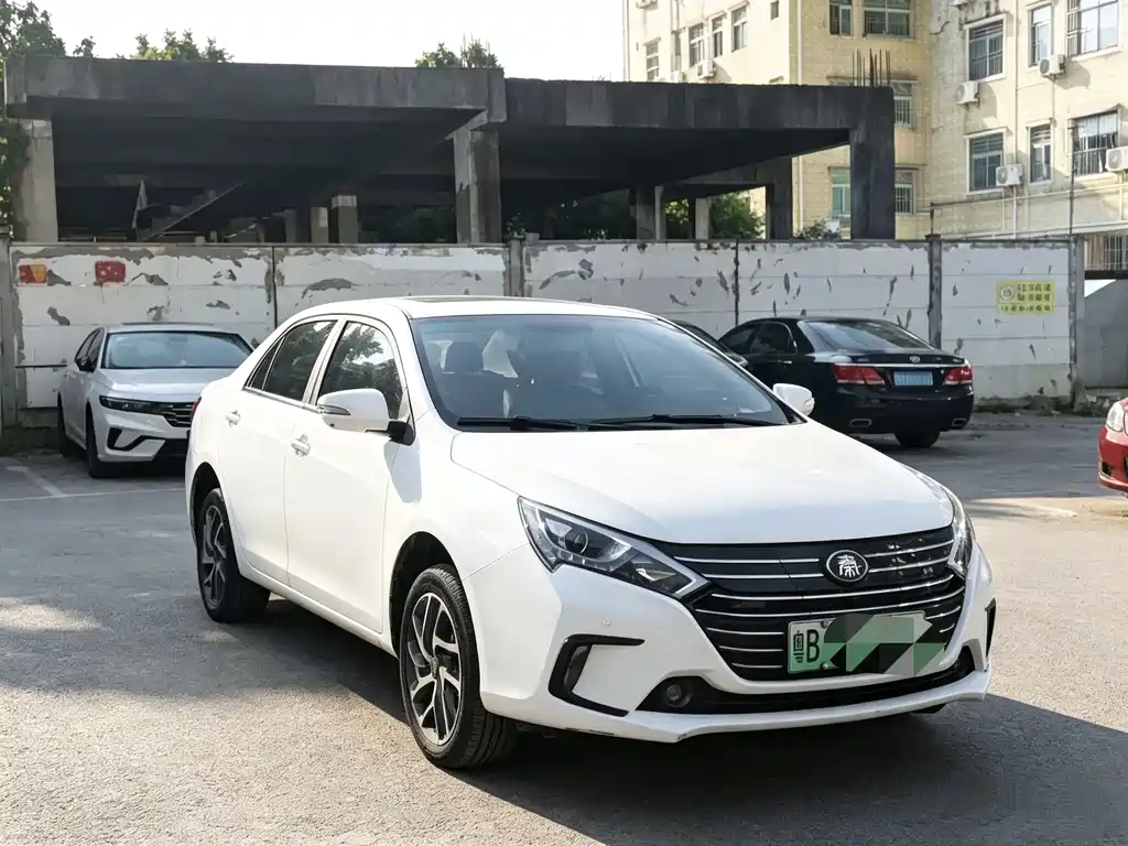 BYD Qin NEV — фото 3