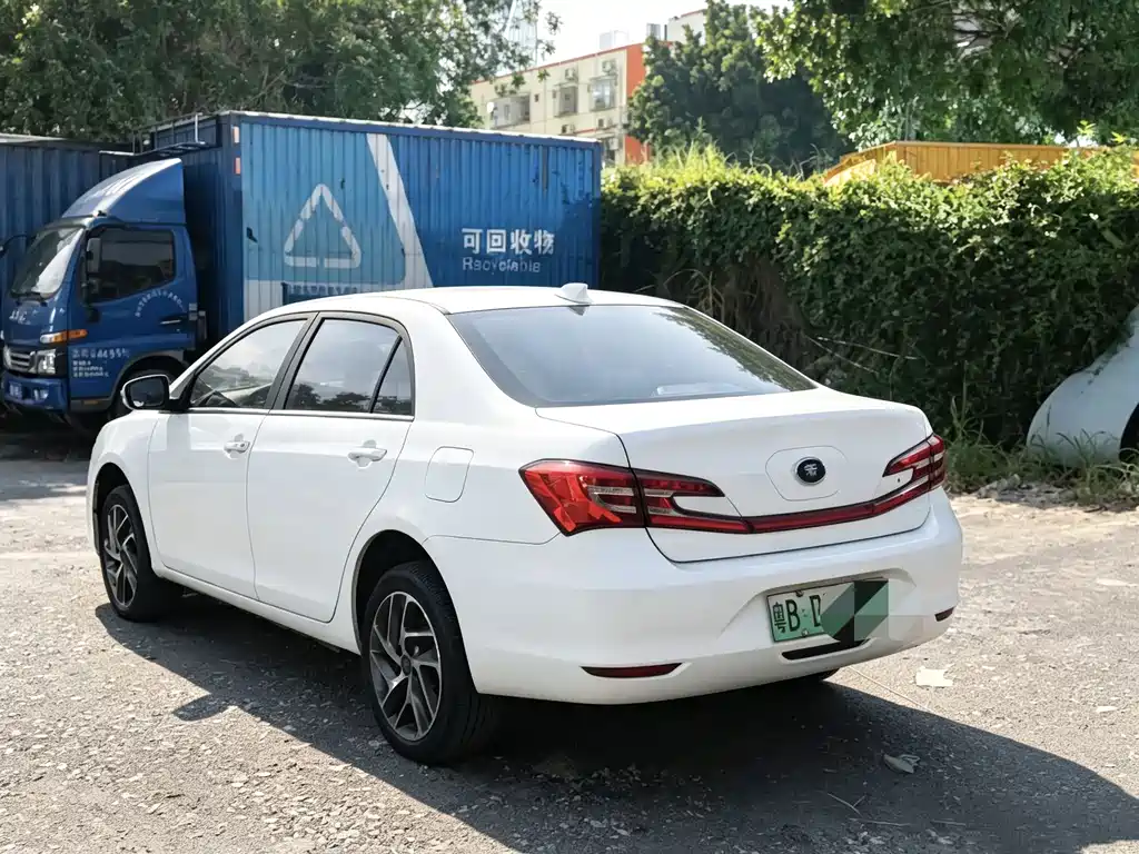 BYD Qin NEV — фото 4