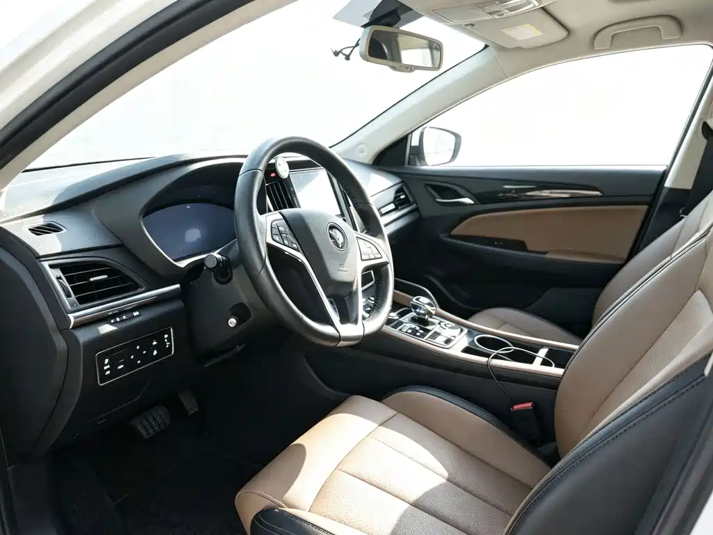BYD Qin NEV — фото 9