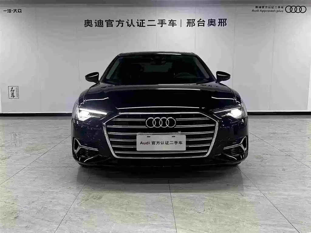 Audi A6L — фото 2