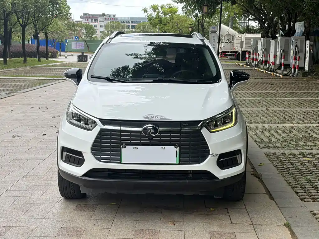 BYD Yuan EV — фото 2