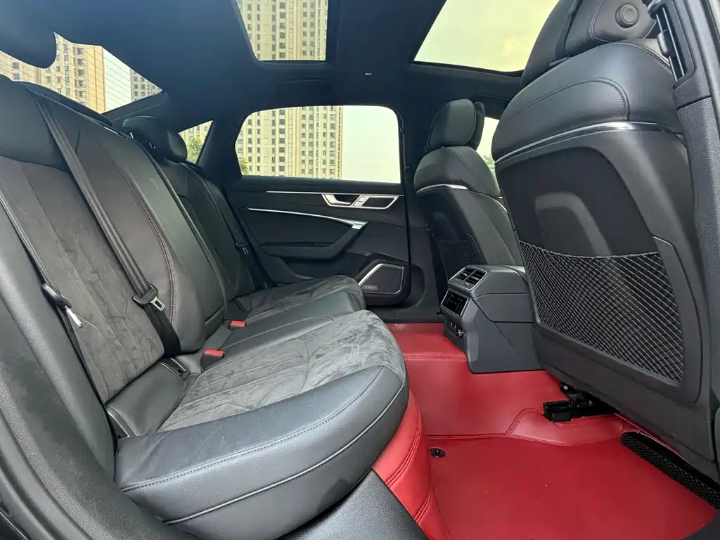 Audi A6L — фото 13