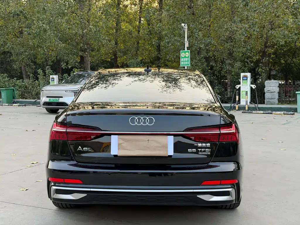 Audi A6L — фото 22