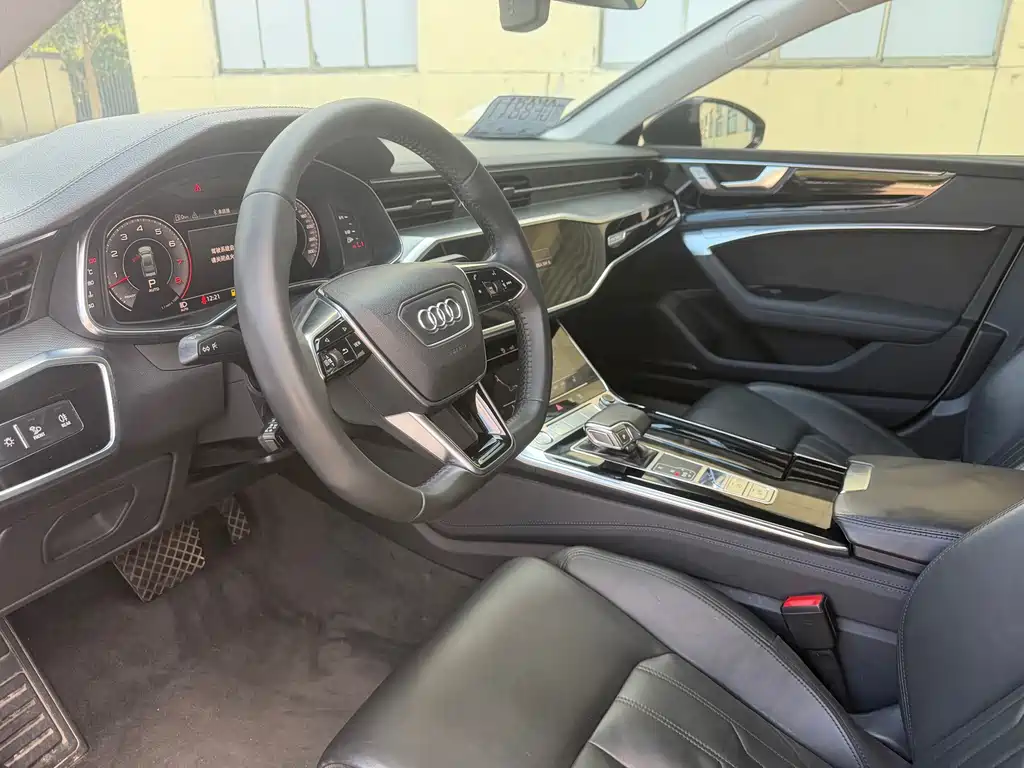 Audi A7 — фото 8