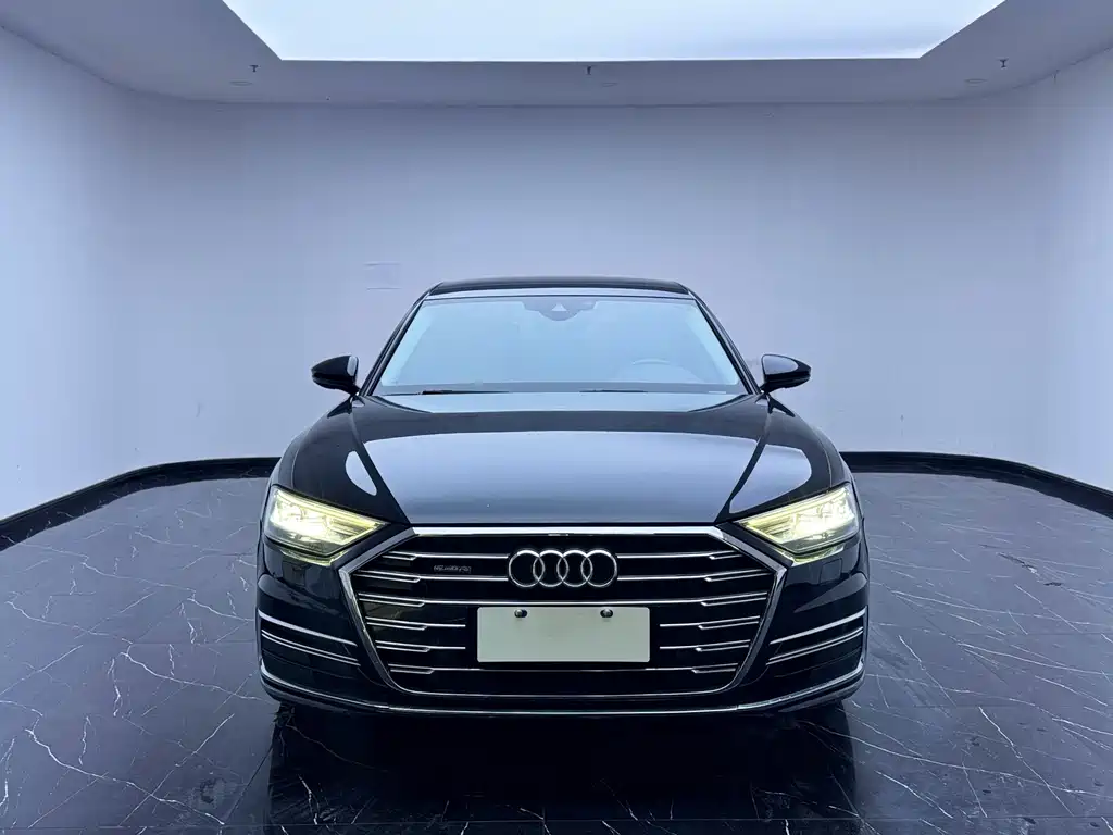 Audi A8 — фото 2