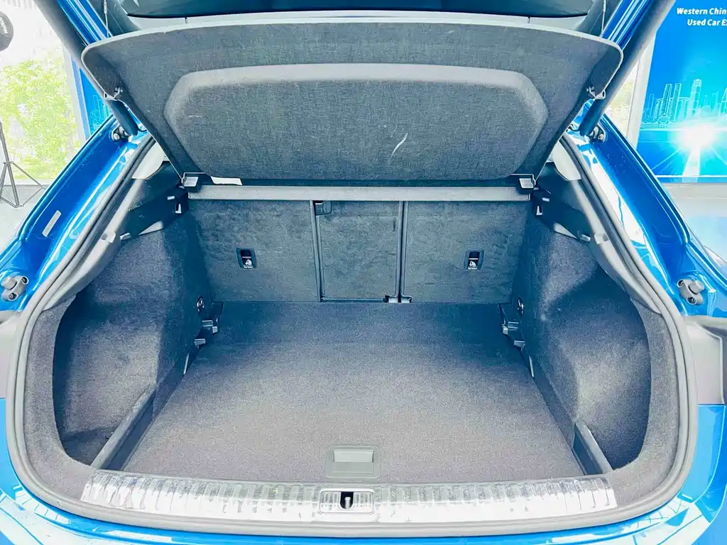 Audi Q3 Sportback — фото 21