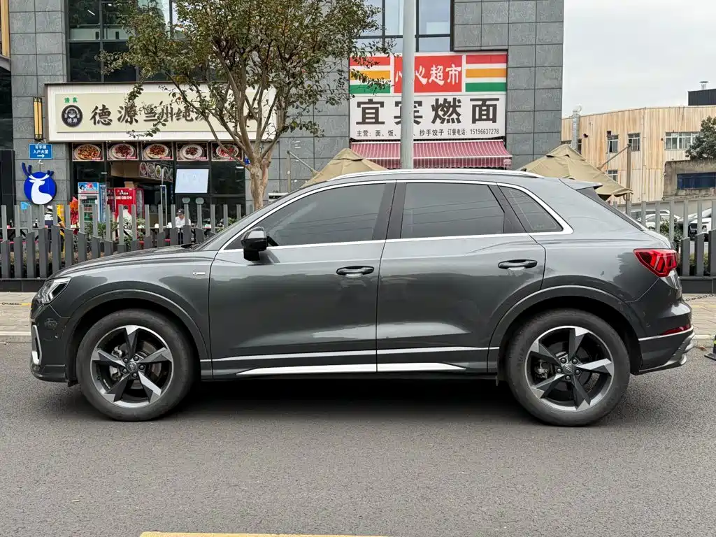 Audi Q3 — фото 3