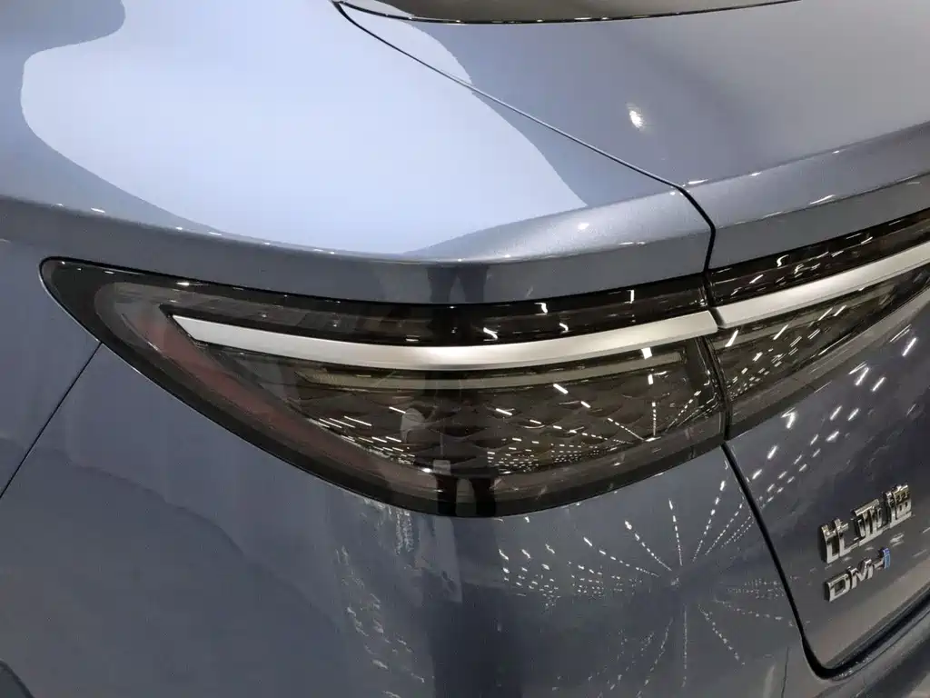 BYD Seal 07 DM-i — фото 17