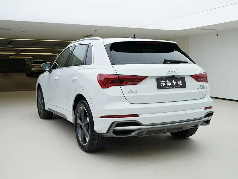 Audi Q3 — фото 5