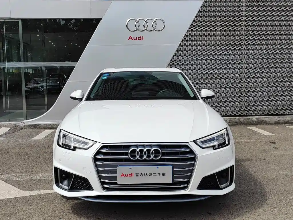 Audi A4L — фото 4