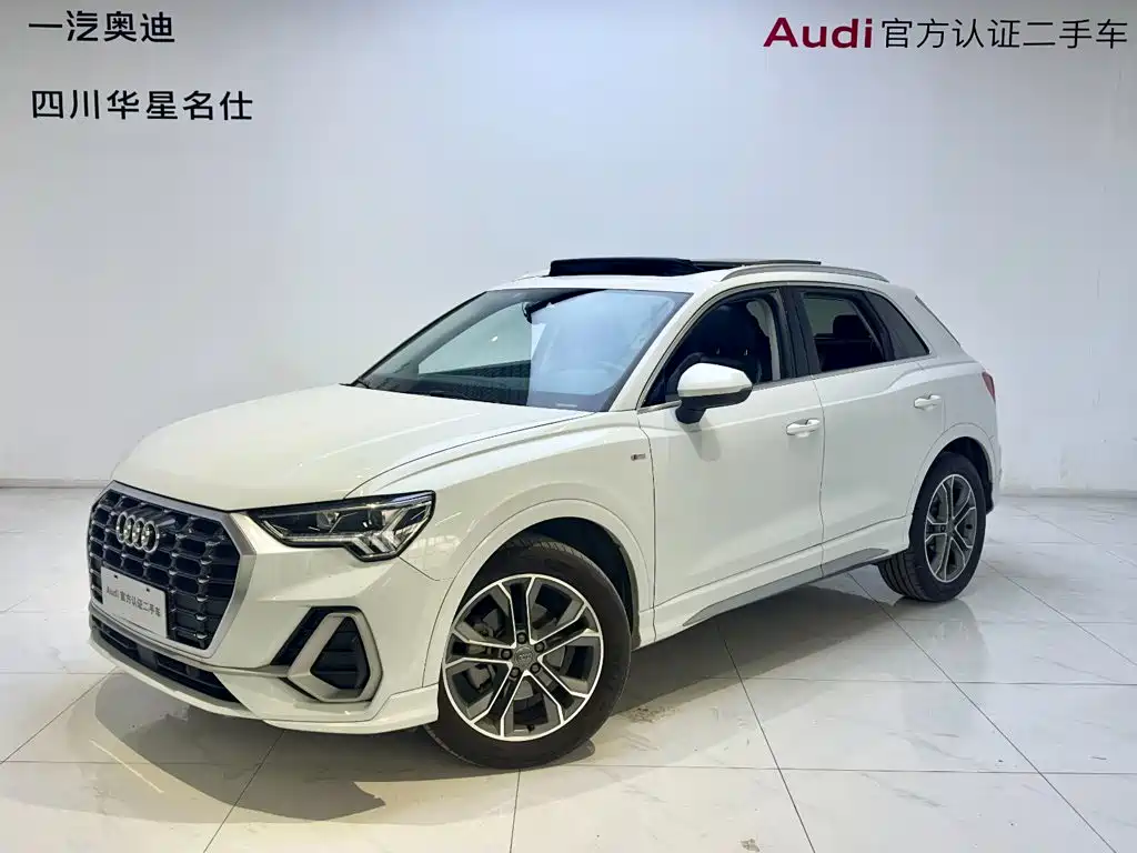 Audi Q3 — фото 1