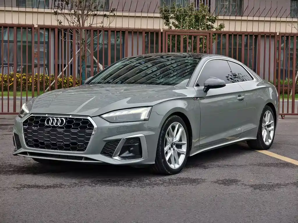 Audi A5 (Import) — фото 1