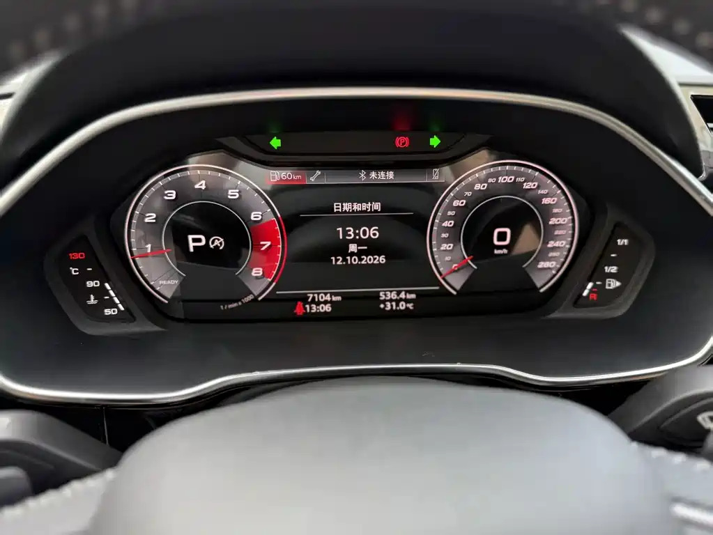 Audi Q3 Sportback — фото 17