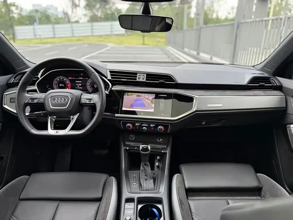 Audi Q3 Sportback — фото 7